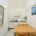 In With Sea View, Balcony, Air Conditioning, Wifi 5197-2 Apartman
