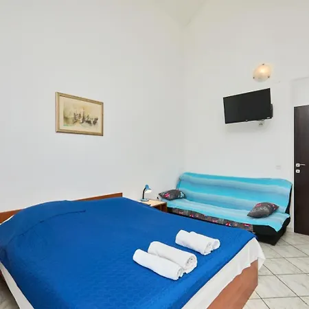 Apartment In With Sea View, Balcony, Air Conditioning, Wifi 5197-2 *
